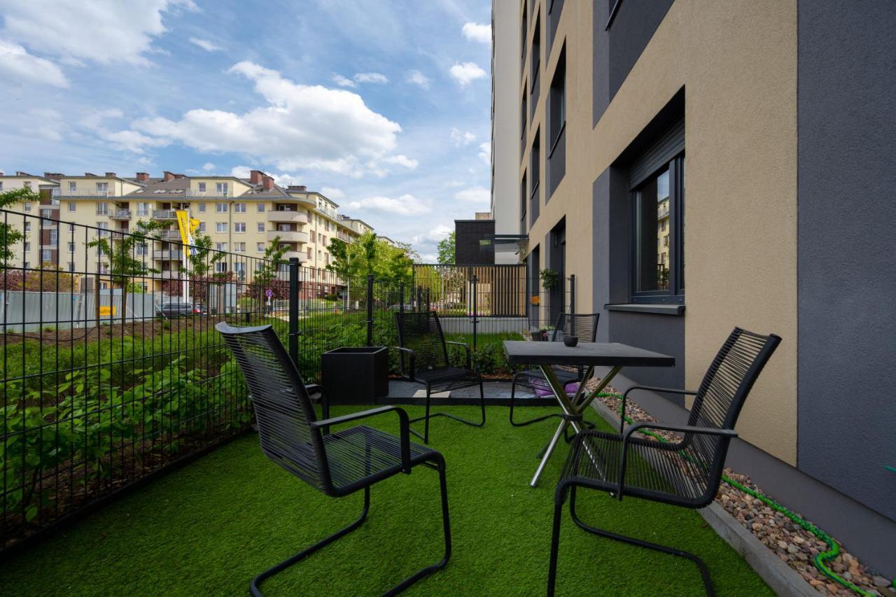 Miedziana 6 & 18 Apartment With Free Garage Wroclaw By Renters Dış mekan fotoğraf