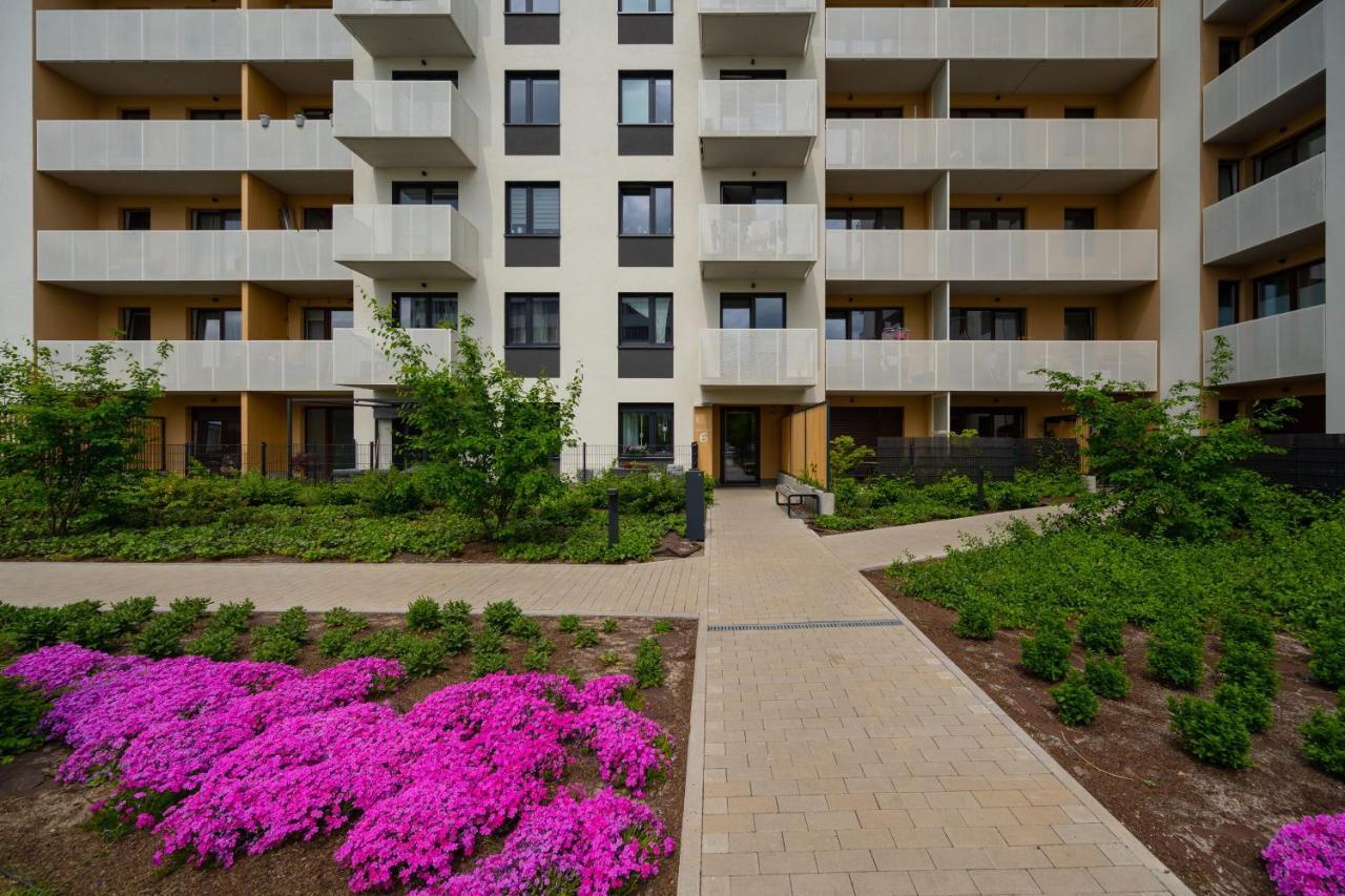 Miedziana 6 & 18 Apartment With Free Garage Wroclaw By Renters Dış mekan fotoğraf