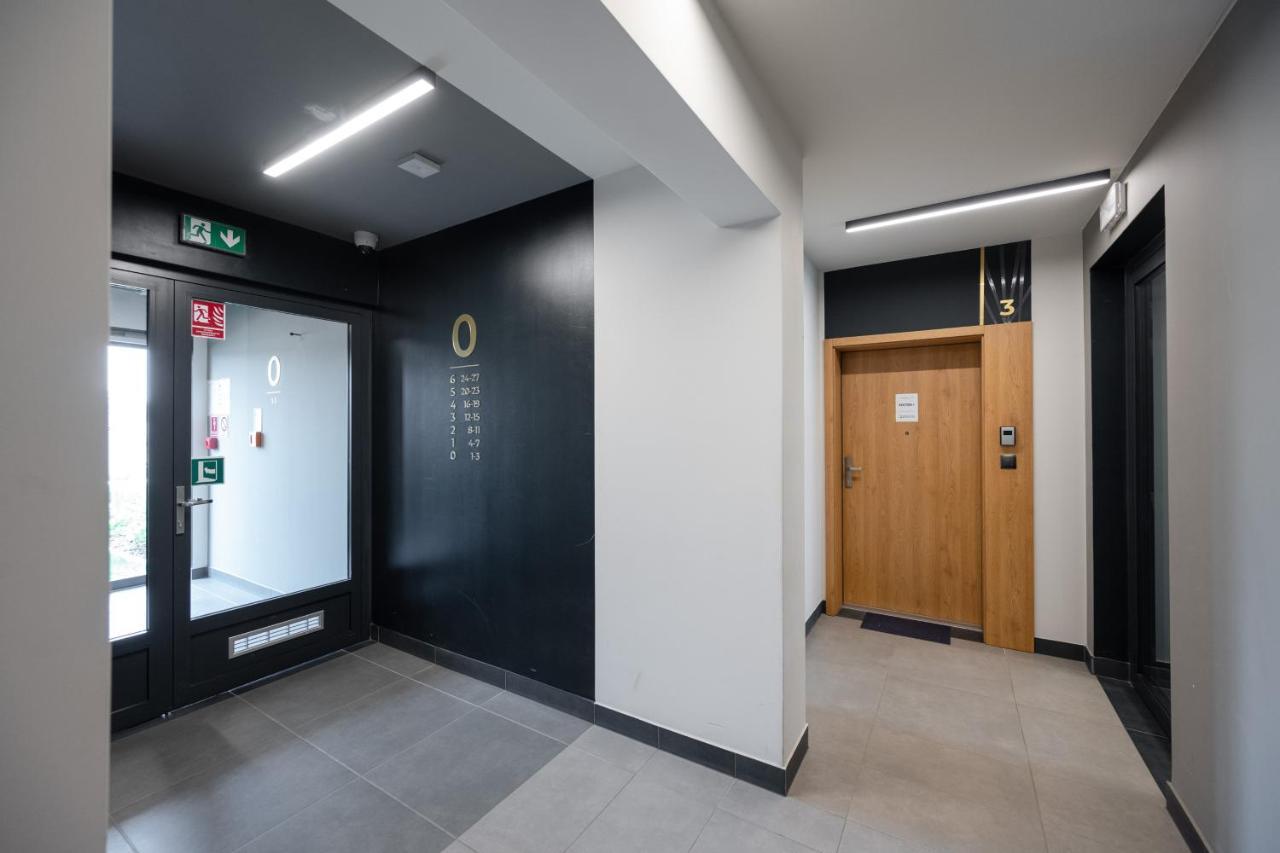 Miedziana 6 & 18 Apartment With Free Garage Wroclaw By Renters Dış mekan fotoğraf