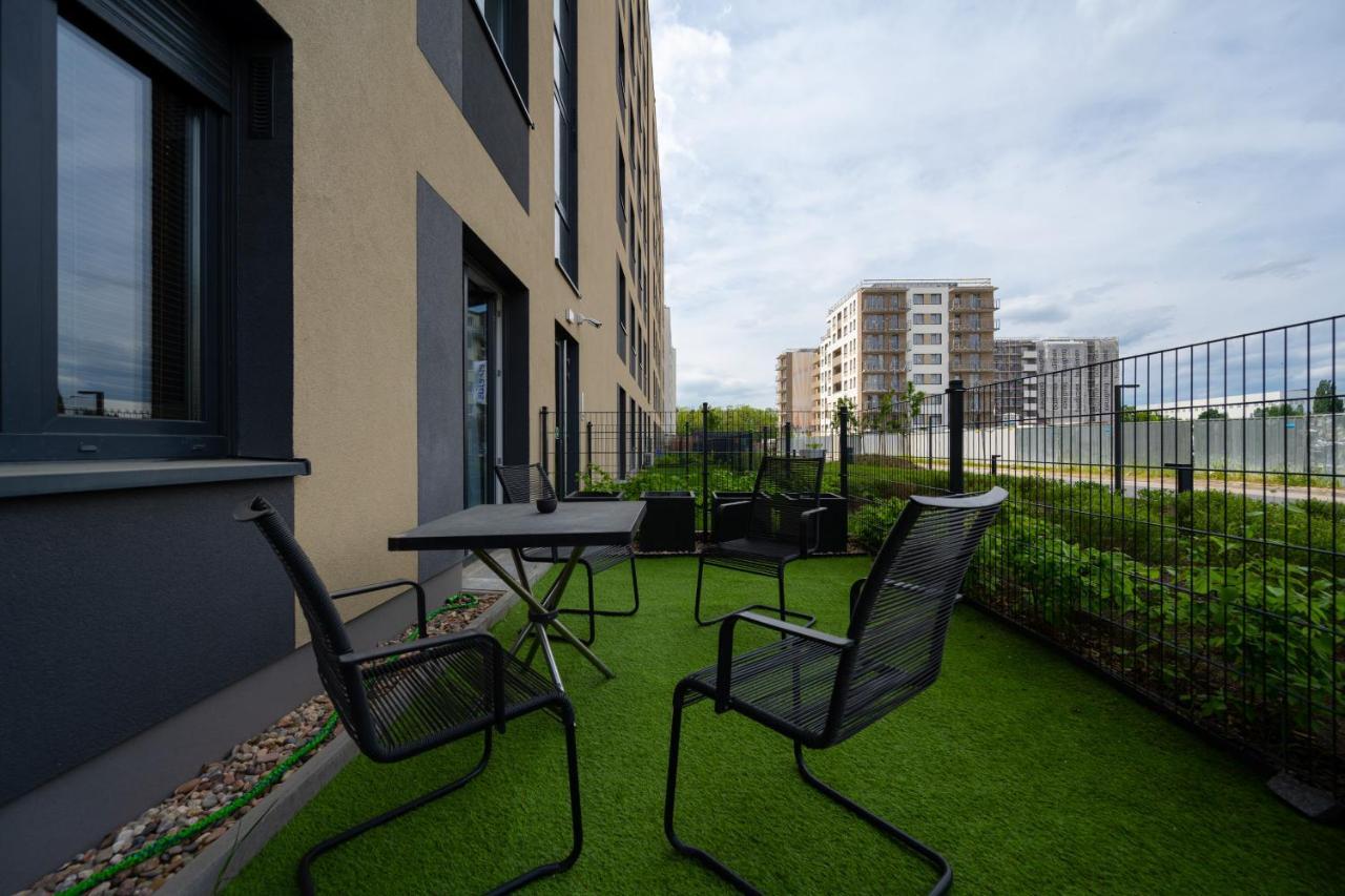 Miedziana 6 & 18 Apartment With Free Garage Wroclaw By Renters Dış mekan fotoğraf