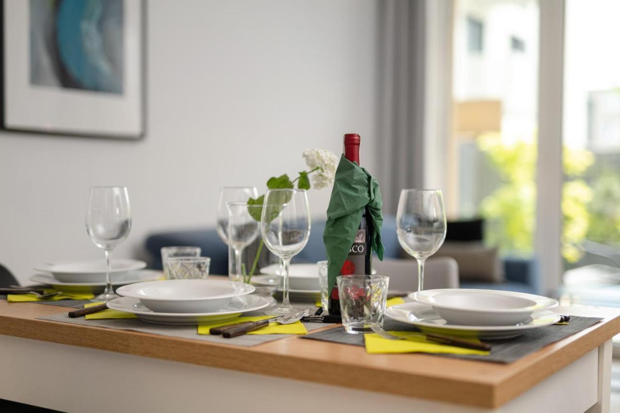 Miedziana 6 & 18 Apartment With Free Garage Wroclaw By Renters Dış mekan fotoğraf