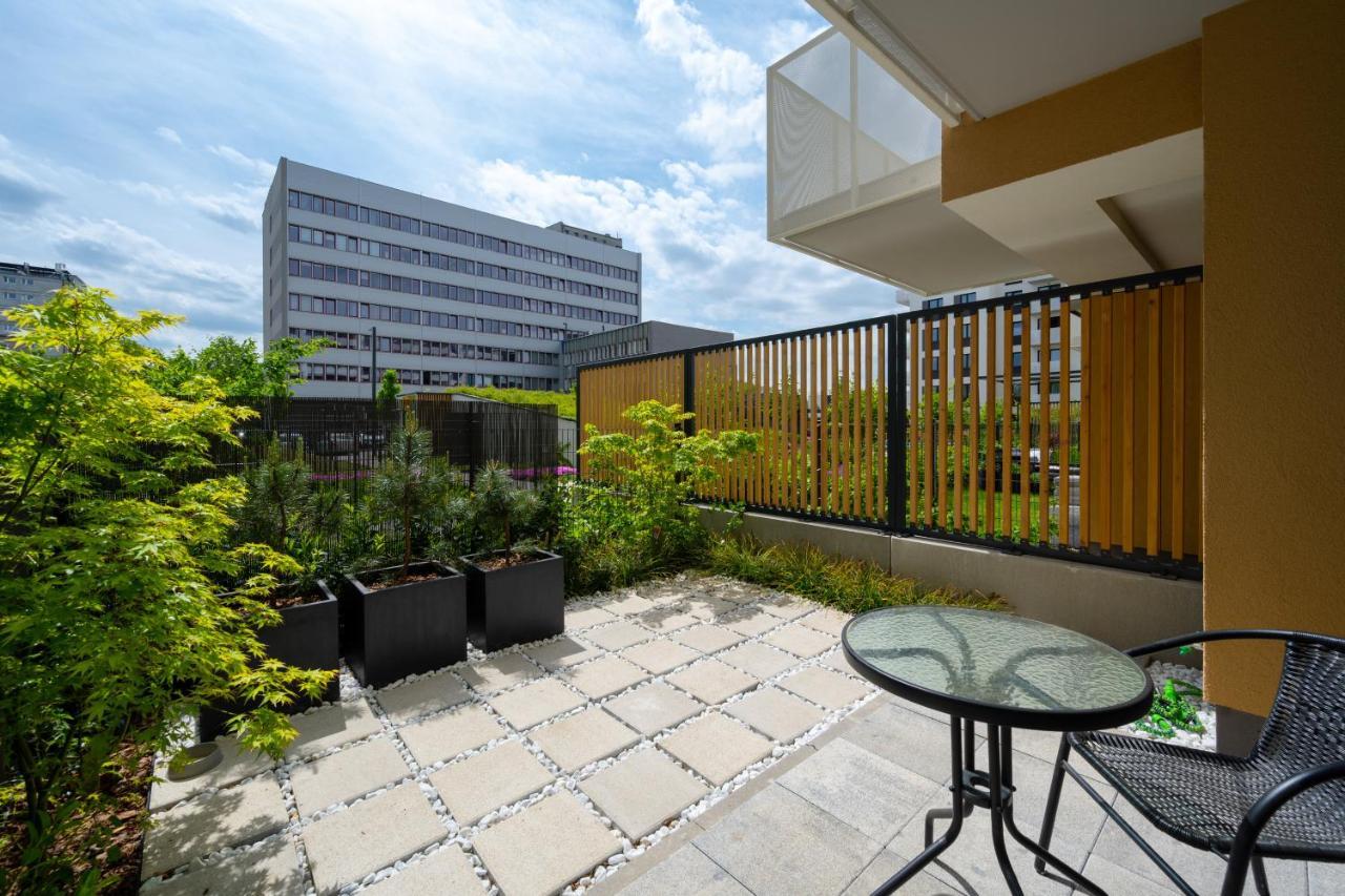 Miedziana 6 & 18 Apartment With Free Garage Wroclaw By Renters Dış mekan fotoğraf