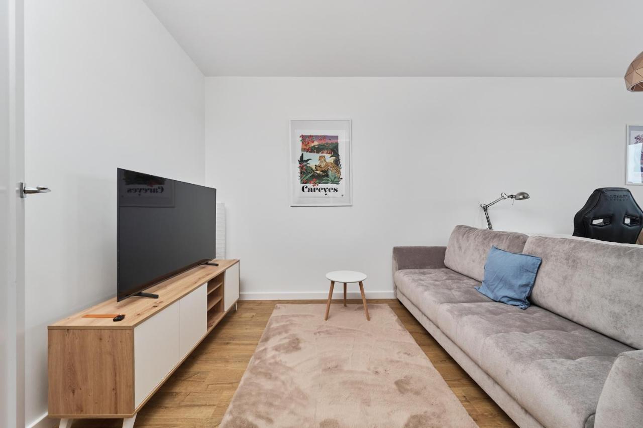 Miedziana 6 & 18 Apartment With Free Garage Wroclaw By Renters Dış mekan fotoğraf