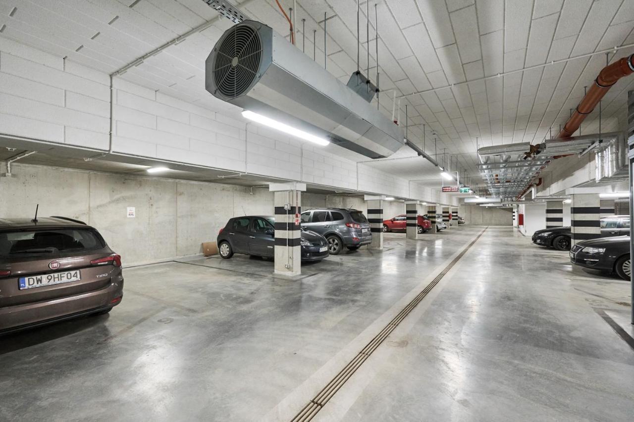 Miedziana 6 & 18 Apartment With Free Garage Wroclaw By Renters Dış mekan fotoğraf