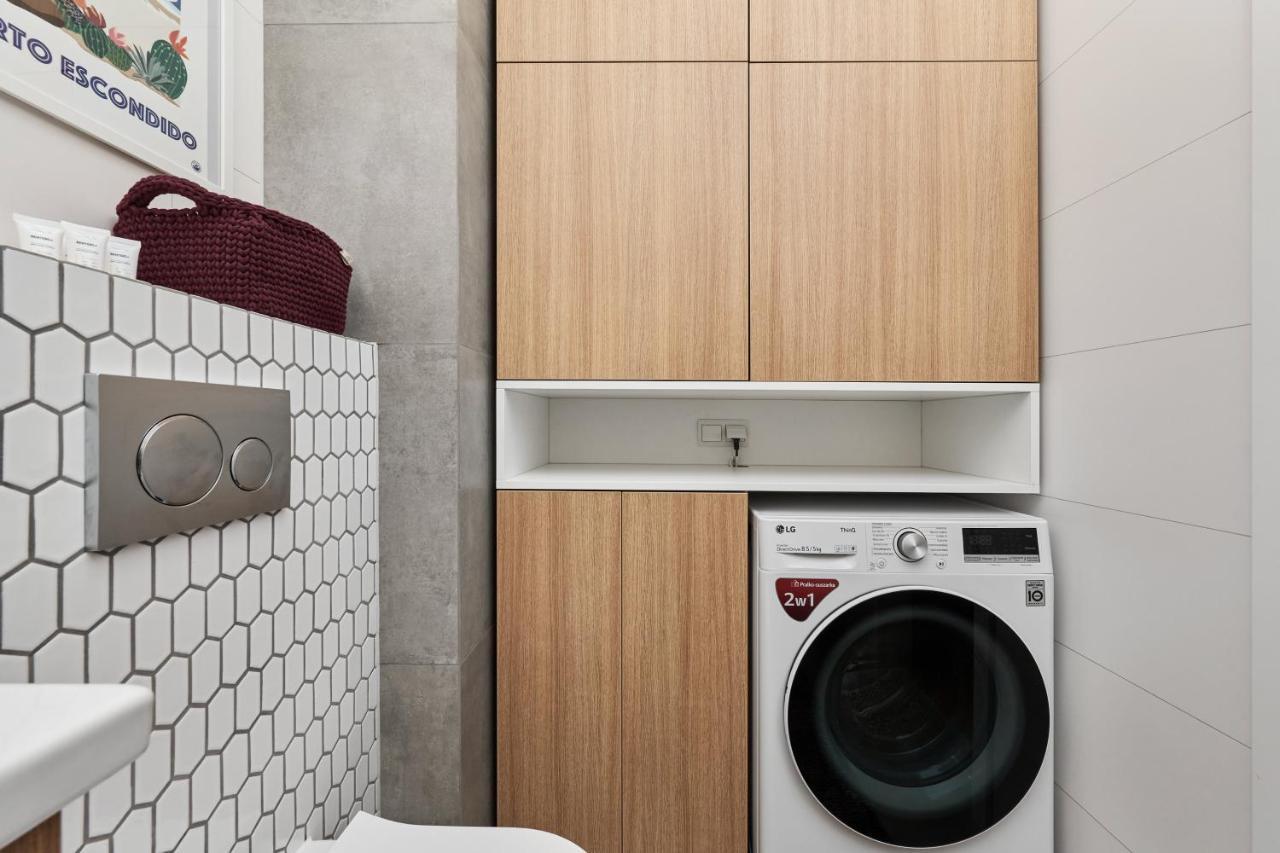 Miedziana 6 & 18 Apartment With Free Garage Wroclaw By Renters Dış mekan fotoğraf